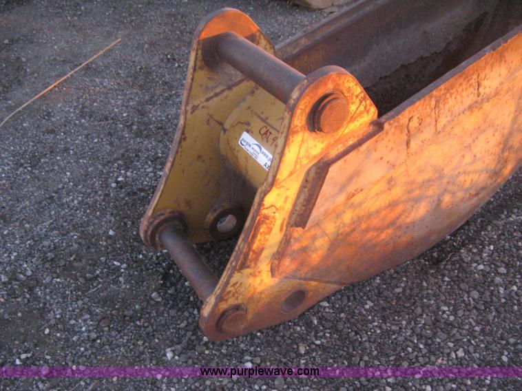 image for item AX9541 Caterpillar three tooth pin-on trench bucket