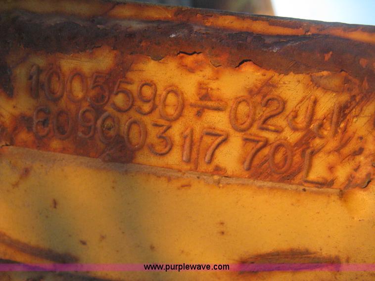 image for item AX9541 Caterpillar three tooth pin-on trench bucket