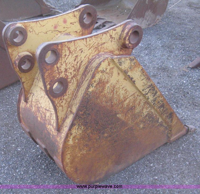 image for item AX9544 Caterpillar four tooth pin-on trench bucket