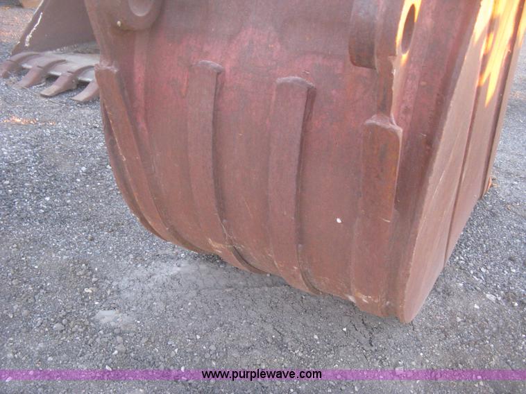 image for item AX9545 30"W four tooth pin-on bucket