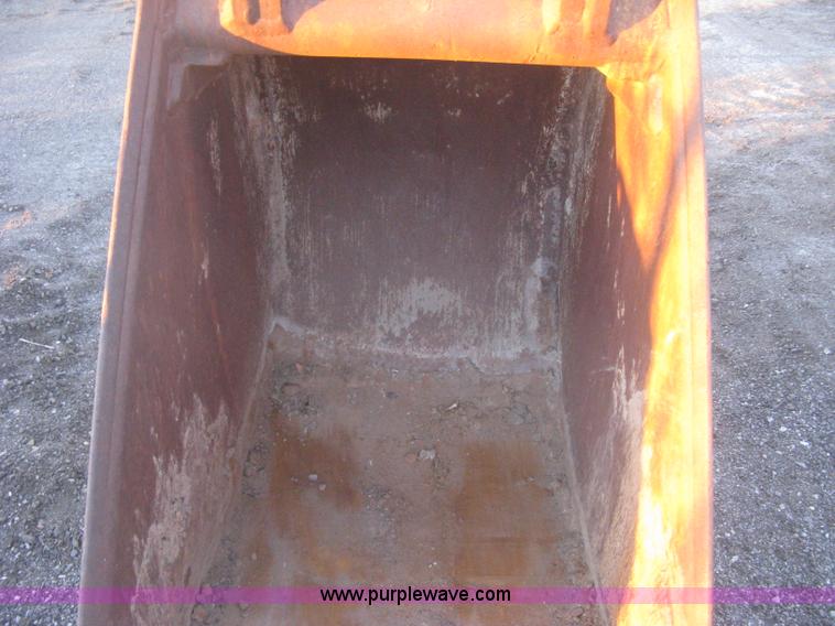 image for item AX9545 30"W four tooth pin-on bucket