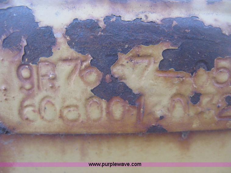 image for item AX9546 Caterpillar six tooth pin-on bucket