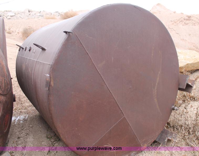 image for item C3619 8' x 6' fuel tank on skid