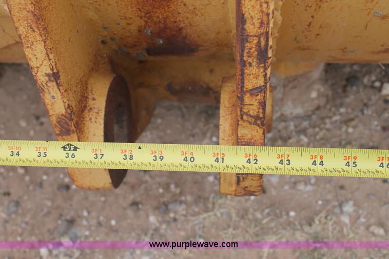 image for item C3625 Caterpillar 104"W loader bucket