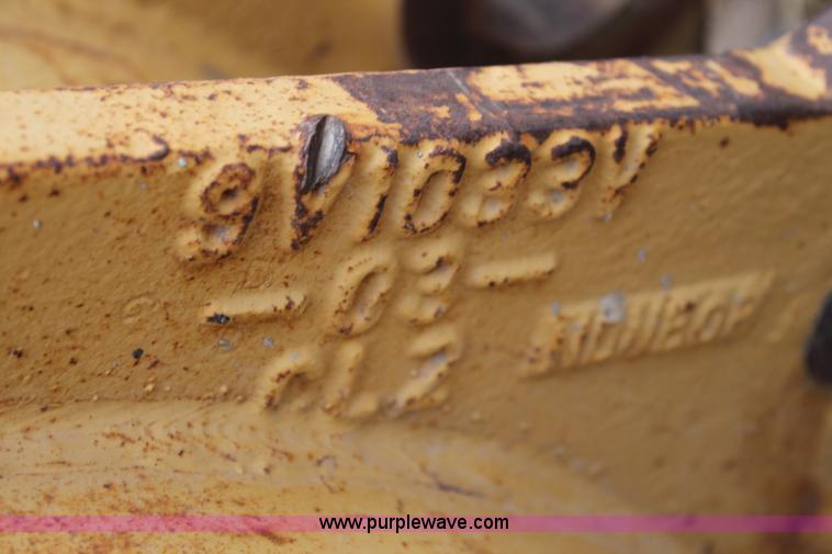 image for item C3625 Caterpillar 104"W loader bucket