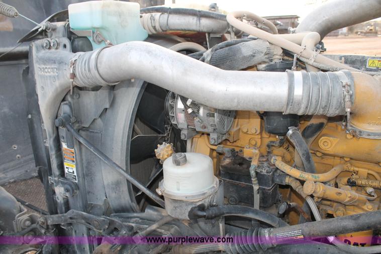 image for item C3639 2009 Peterbilt 386 semi truck