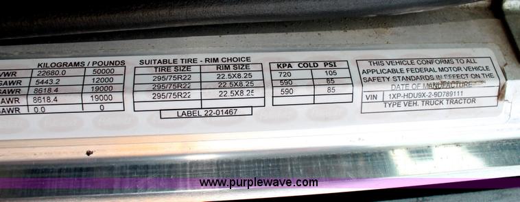 image for item C3639 2009 Peterbilt 386 semi truck