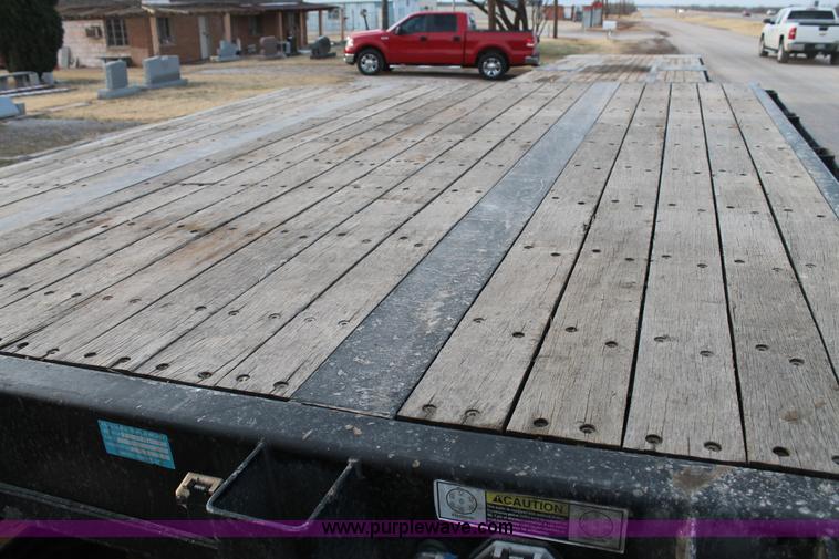 image for item C3640 2008 Direct drop deck trailer