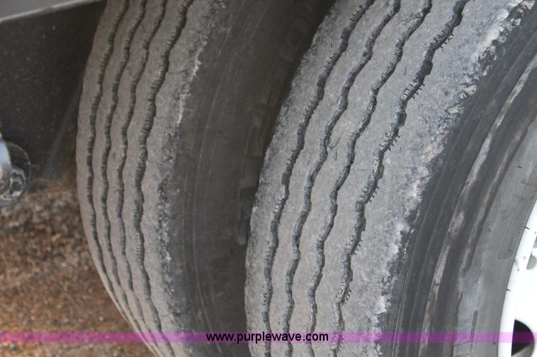 image for item C3640 2008 Direct drop deck trailer