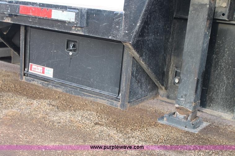 image for item C3640 2008 Direct drop deck trailer