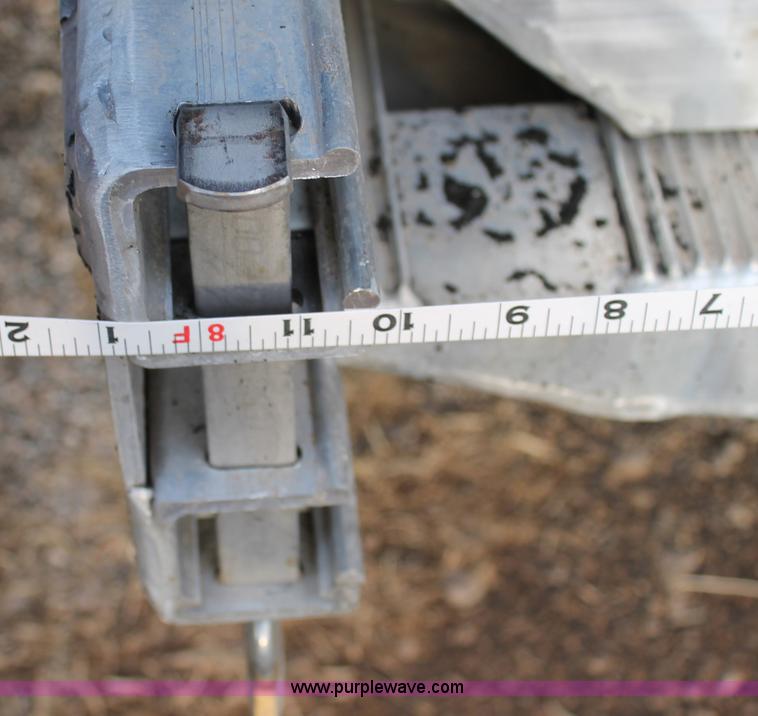 image for item C3640 2008 Direct drop deck trailer