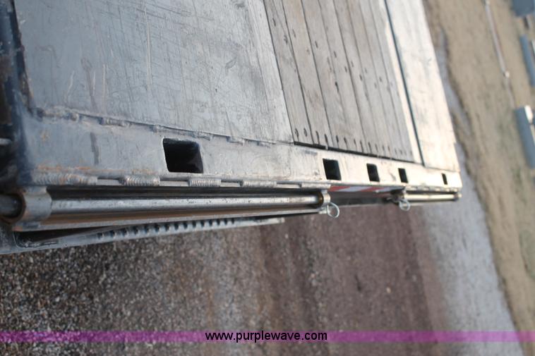 image for item C3640 2008 Direct drop deck trailer