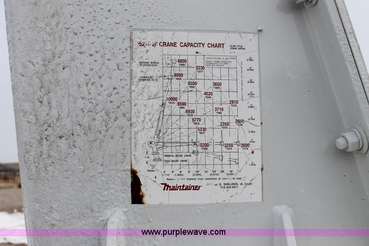 image for item C3642 2000 Ford F650 service truck