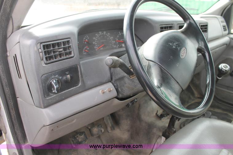 image for item C3642 2000 Ford F650 service truck