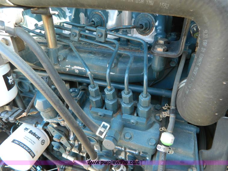 image for item D6081 2006 Bobcat S300 skid steer