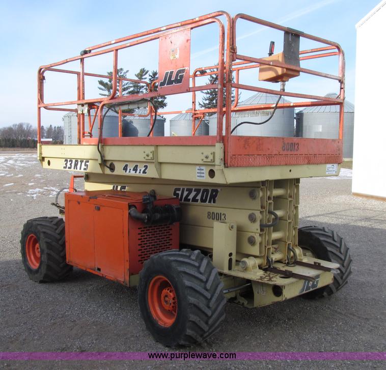 image for item E4639 2000 JLG 33RTS scissor lift