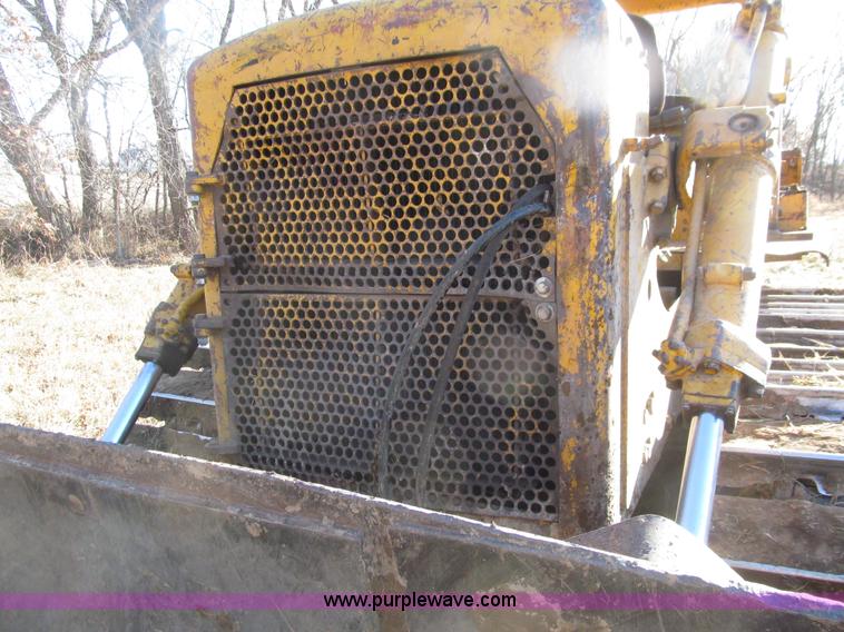 image for item E4642 1972 Caterpillar D7F dozer