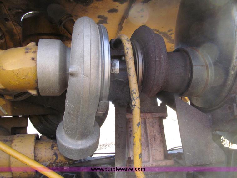 image for item E4642 1972 Caterpillar D7F dozer