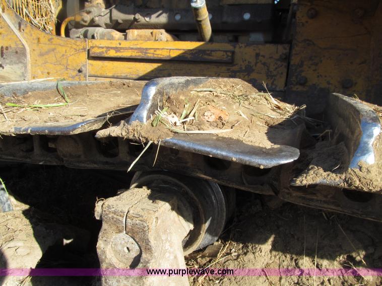 image for item E4642 1972 Caterpillar D7F dozer
