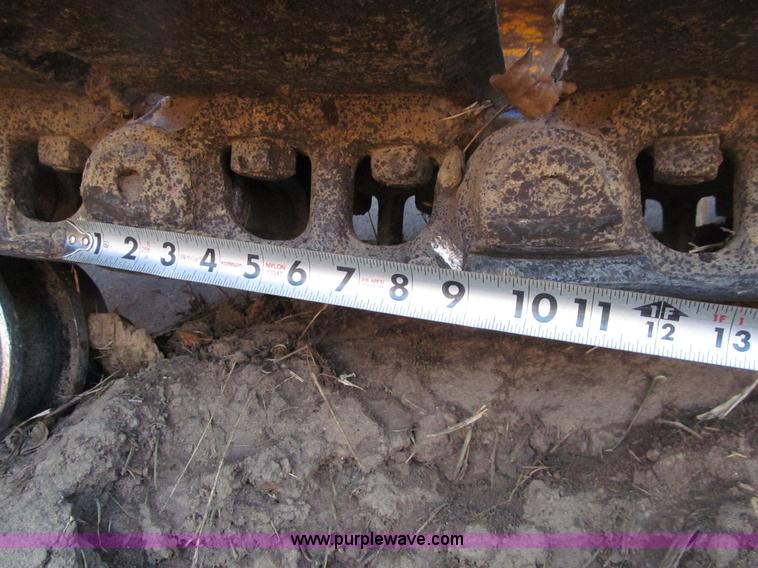 image for item E4642 1972 Caterpillar D7F dozer