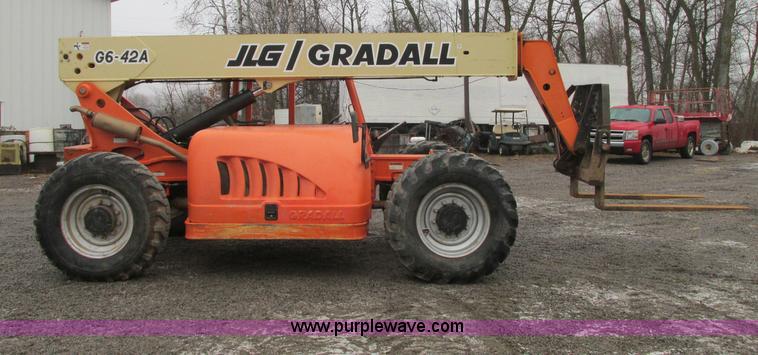 image for item E5230 2003 JLG G6-42A Gradall rough terrain telehandler