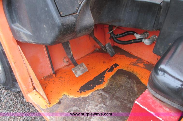 image for item E5230 2003 JLG G6-42A Gradall rough terrain telehandler