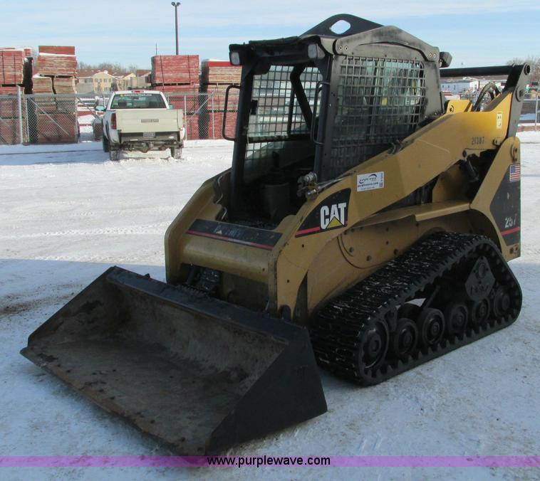 image for item E5232 2003 Caterpillar 257 track skid steer