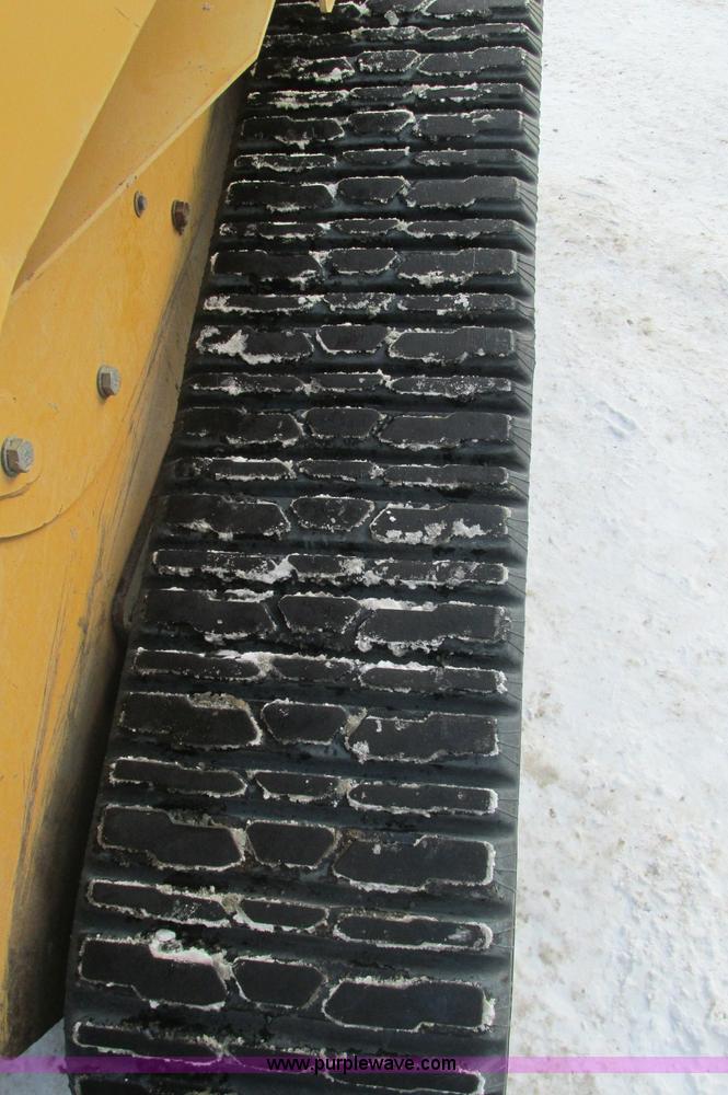 image for item E5232 2003 Caterpillar 257 track skid steer