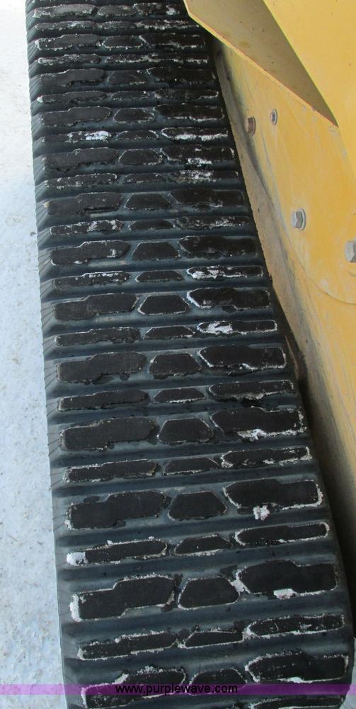 image for item E5232 2003 Caterpillar 257 track skid steer