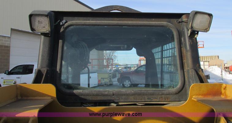 image for item E5232 2003 Caterpillar 257 track skid steer