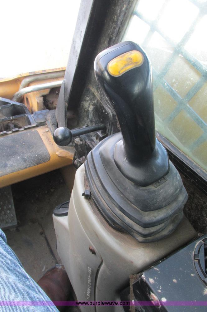 image for item E5232 2003 Caterpillar 257 track skid steer