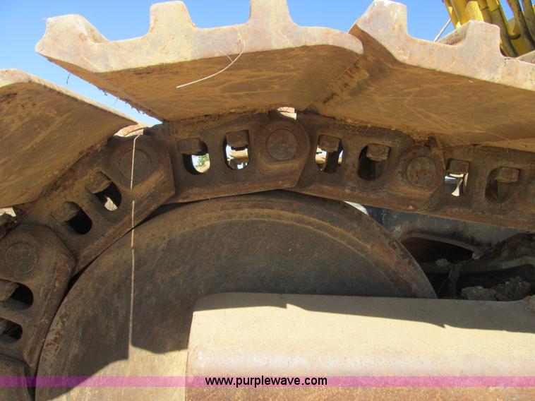 image for item E7406 1995 Kobelco SK400LC Mark IV excavator