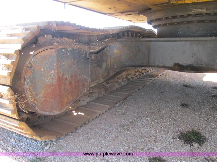image for item E7406 1995 Kobelco SK400LC Mark IV excavator