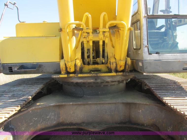 image for item E7406 1995 Kobelco SK400LC Mark IV excavator