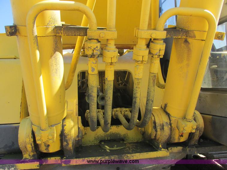 image for item E7406 1995 Kobelco SK400LC Mark IV excavator