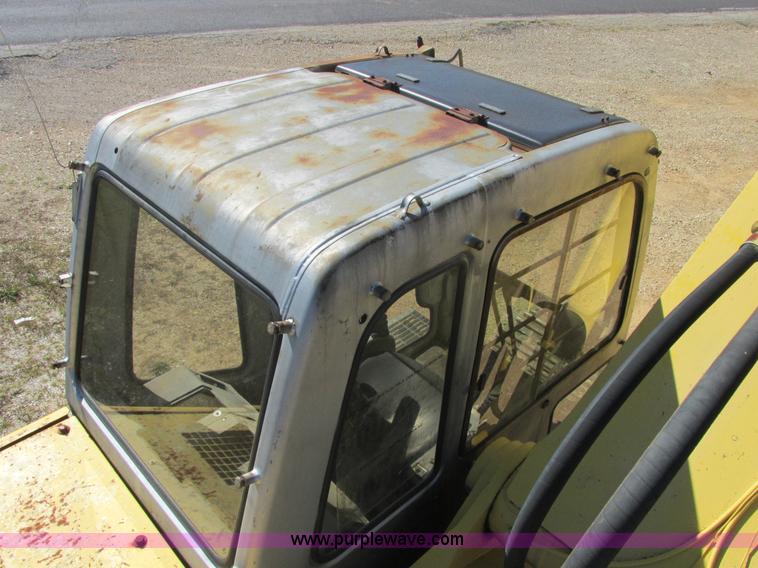 image for item E7406 1995 Kobelco SK400LC Mark IV excavator