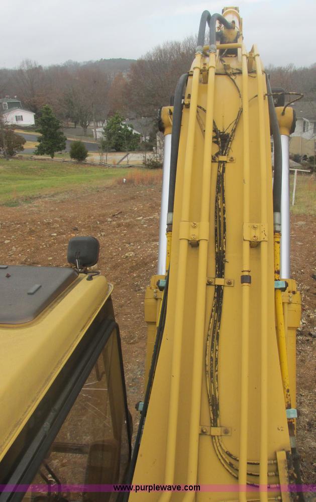 image for item E7407 1994 Caterpillar 322L excavator