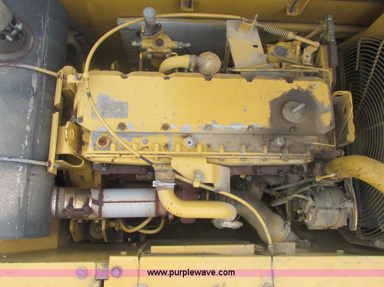 image for item E7407 1994 Caterpillar 322L excavator