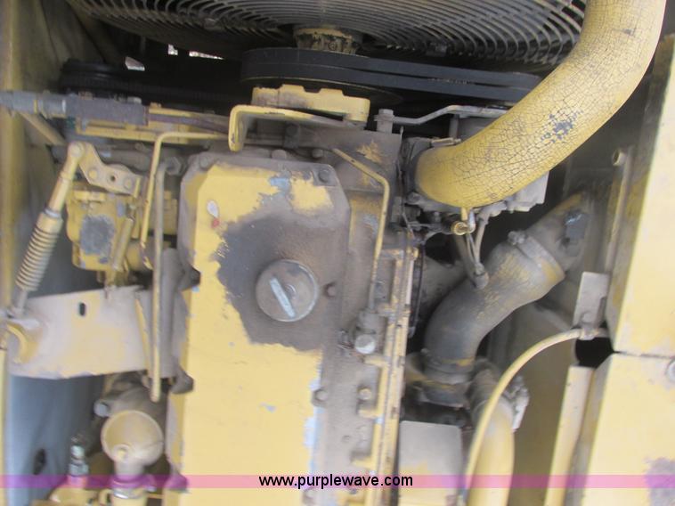 image for item E7407 1994 Caterpillar 322L excavator