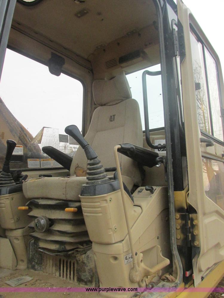 image for item E7407 1994 Caterpillar 322L excavator