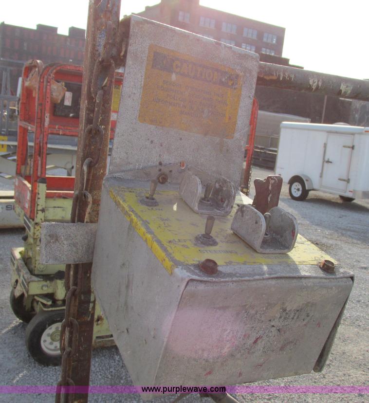 image for item F5457 SL-20 63000 upright scissor lift