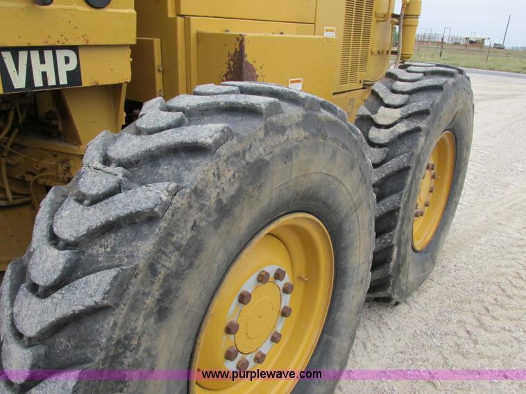 image for item F5459 1995 Caterpillar 120H articulated motor grader