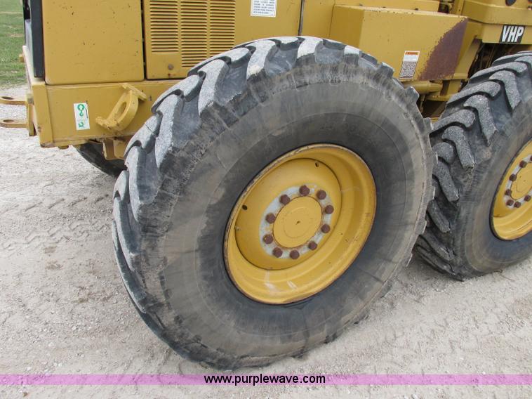 image for item F5459 1995 Caterpillar 120H articulated motor grader