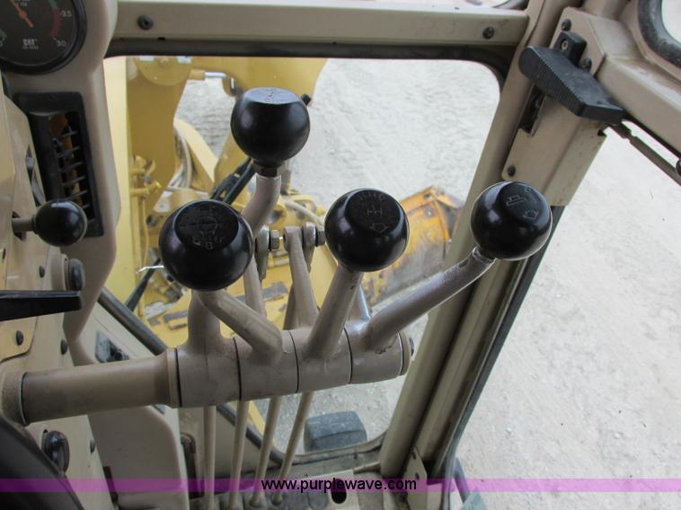 image for item F5459 1995 Caterpillar 120H articulated motor grader