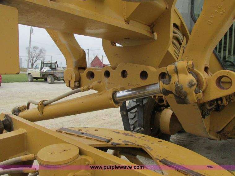 image for item F5459 1995 Caterpillar 120H articulated motor grader