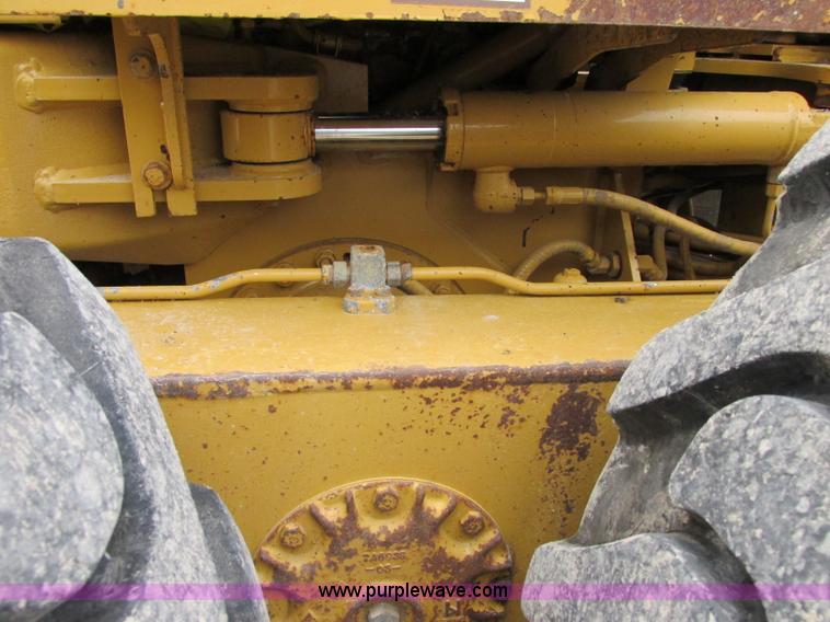 image for item F5459 1995 Caterpillar 120H articulated motor grader