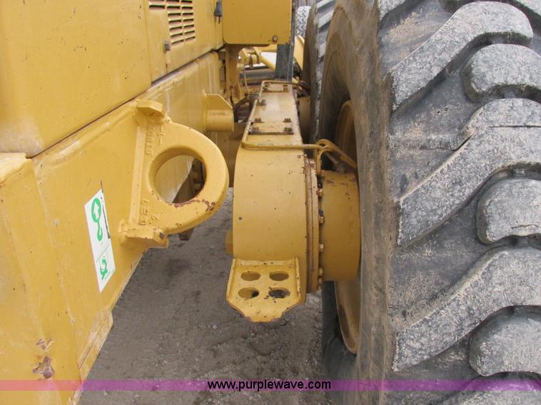 image for item F5459 1995 Caterpillar 120H articulated motor grader