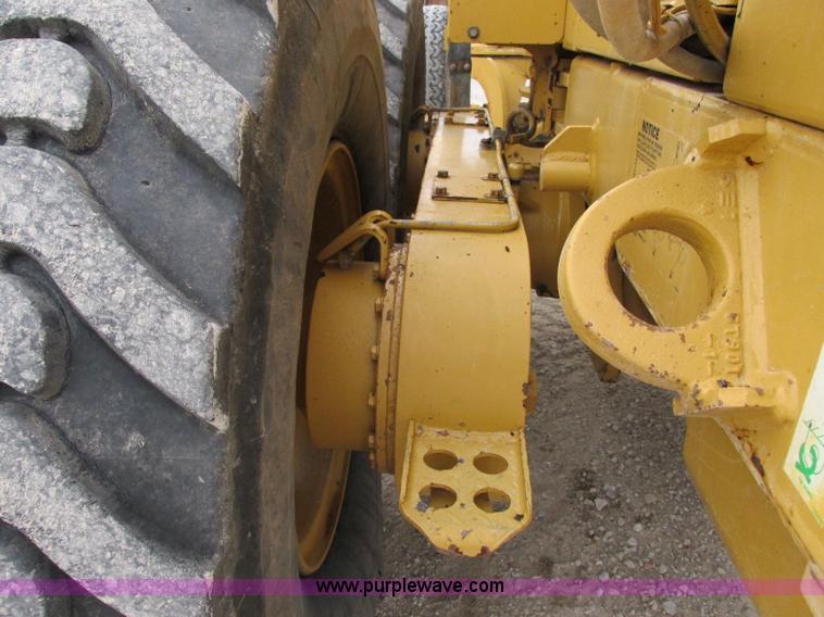 image for item F5459 1995 Caterpillar 120H articulated motor grader