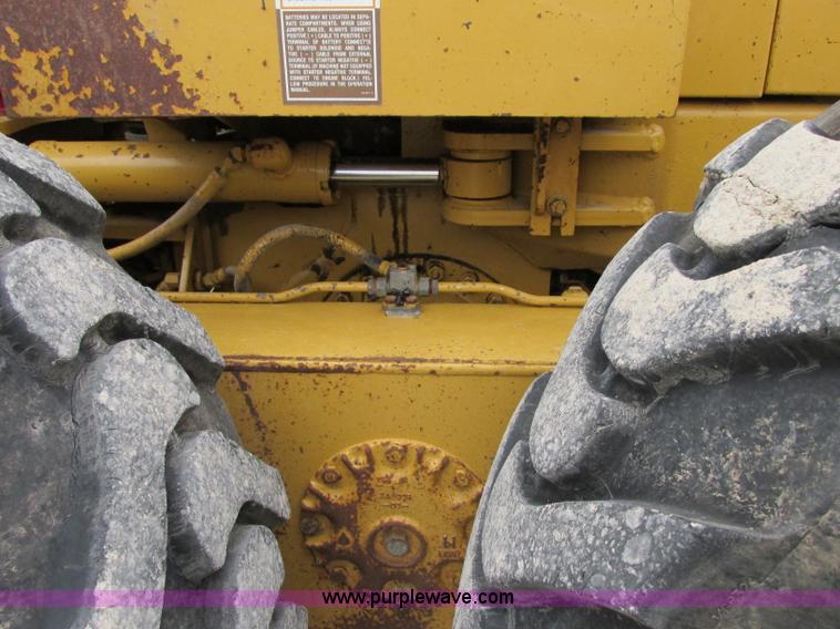 image for item F5459 1995 Caterpillar 120H articulated motor grader