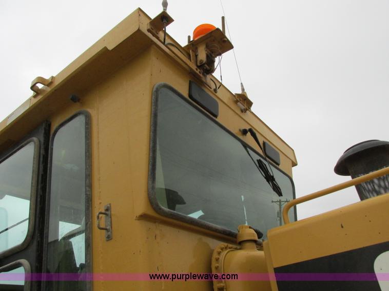 image for item F5459 1995 Caterpillar 120H articulated motor grader